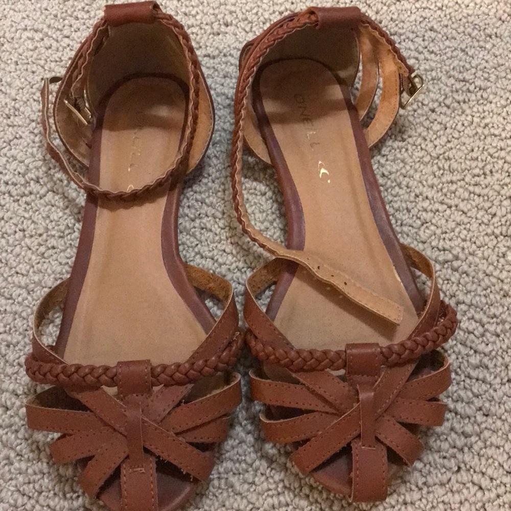 O’Neil brown flats